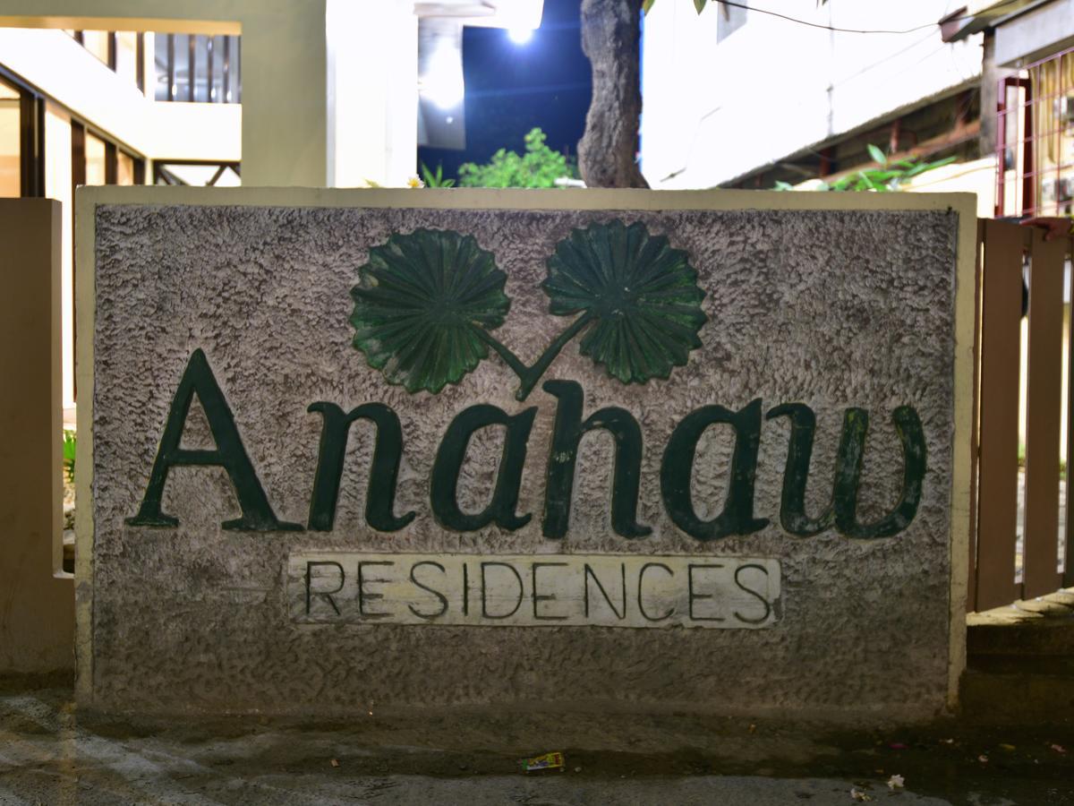 アナハウ アパートメンツ ホワイトビーチ Manocmanoc エクステリア 写真